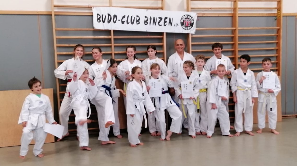 foto-budoclub-binzen-taekwondo-guertelpruefung-dez-2024.jpg
